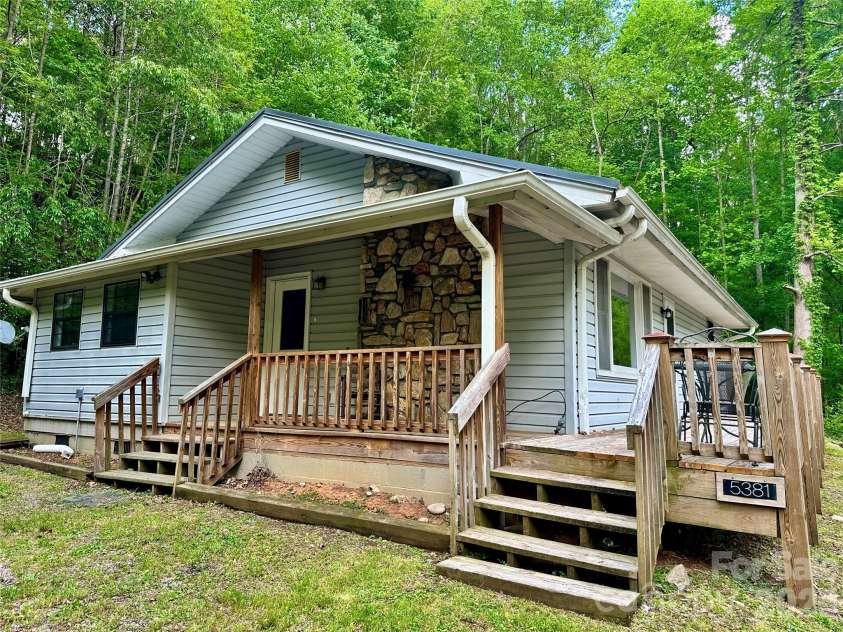 5381 State HWY 197 S Highway, Burnsville, NC 28714.  MLS# CAR4248281, YatesRealty ID 21977. 