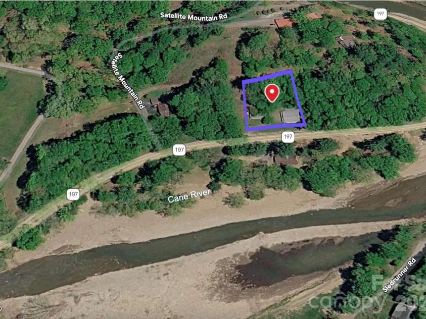 5381 State HWY 197 S Highway, Burnsville, NC 28714.  MLS# CAR4248281, YatesRealty ID 21977. 