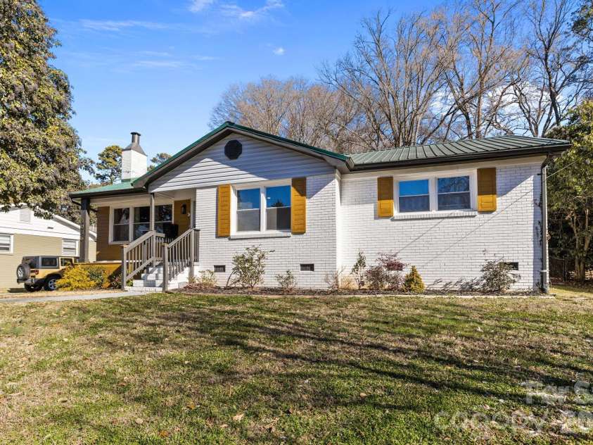 1036 Cutler Place, Charlotte, NC 28205.  MLS# CAR4374773, YatesRealty ID 21978. 