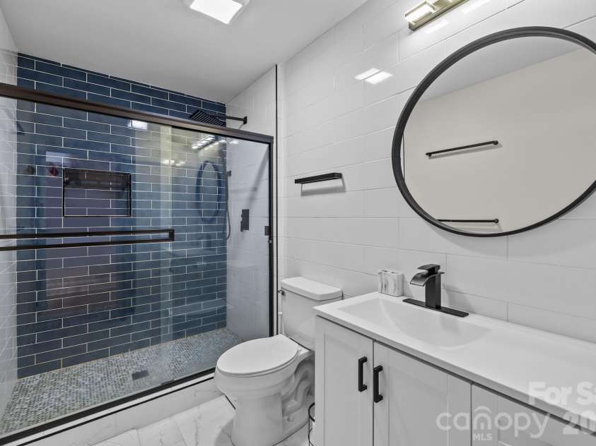 1036 Cutler Place, Charlotte, NC 28205.  MLS# CAR4374773, YatesRealty ID 21978. 