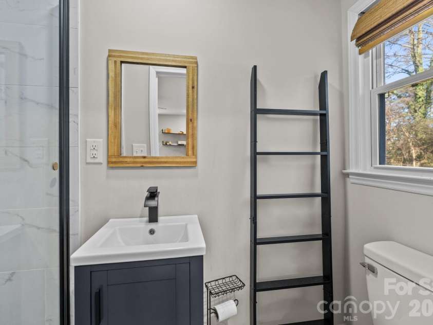 1036 Cutler Place, Charlotte, NC 28205.  MLS# CAR4374773, YatesRealty ID 21978. 