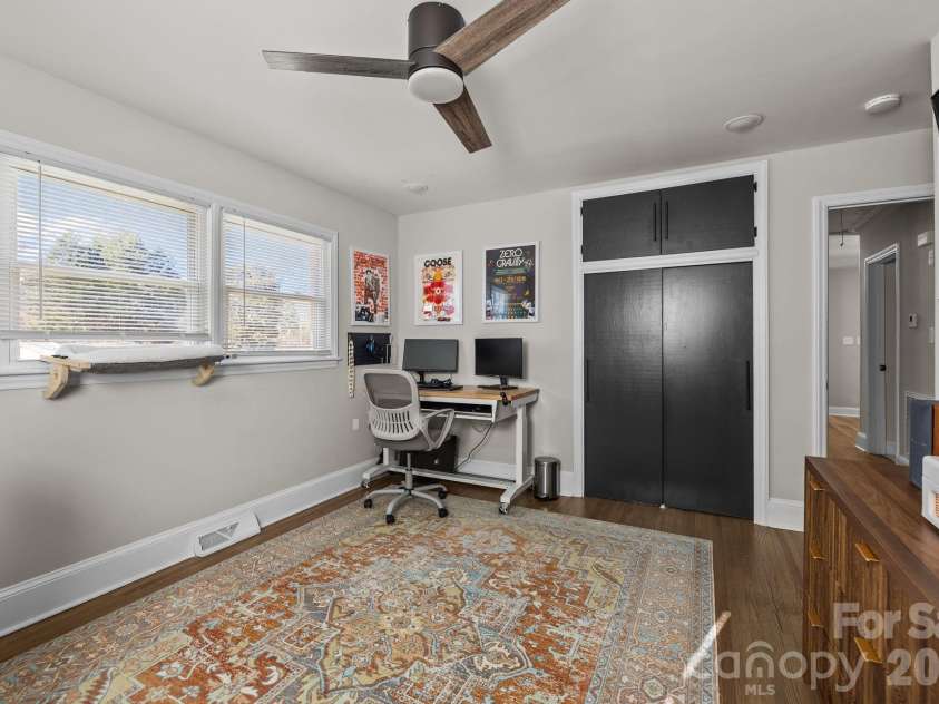 1036 Cutler Place, Charlotte, NC 28205.  MLS# CAR4374773, YatesRealty ID 21978. 