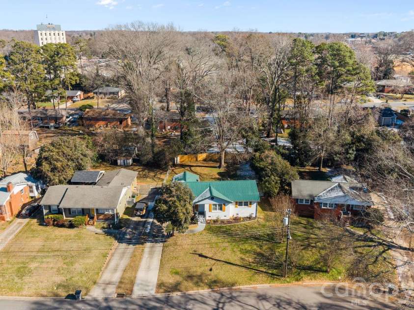 1036 Cutler Place, Charlotte, NC 28205.  MLS# CAR4374773, YatesRealty ID 21978. 