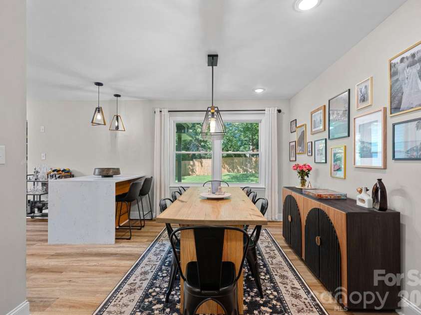 1036 Cutler Place, Charlotte, NC 28205.  MLS# CAR4407872, YatesRealty ID 21978. 