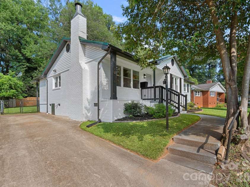 1036 Cutler Place, Charlotte, NC 28205.  MLS# CAR4407872, YatesRealty ID 21978. 