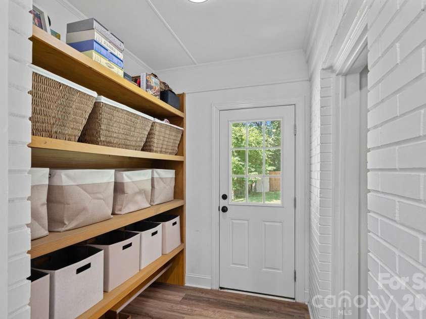 1036 Cutler Place, Charlotte, NC 28205.  MLS# CAR4407872, YatesRealty ID 21978. Mud Room