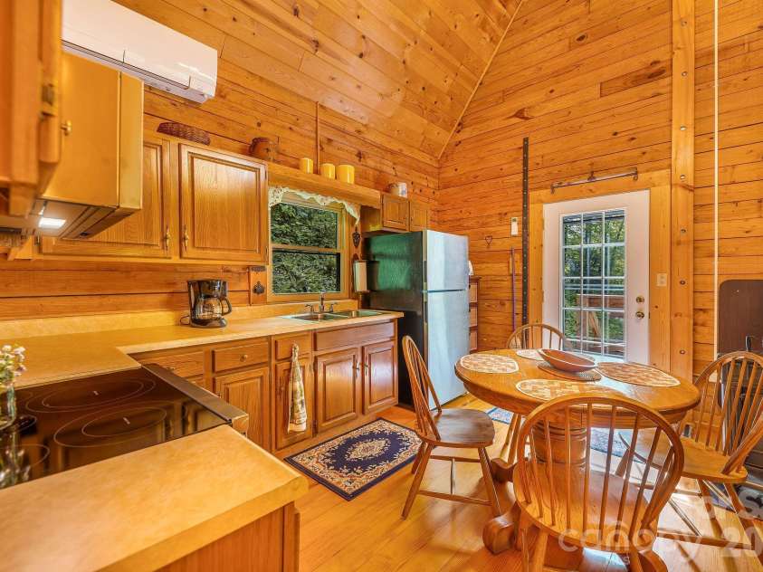 51 Spruce Street, Maggie Valley, NC 28751.  MLS# CAR4378166, YatesRealty ID 21979. 