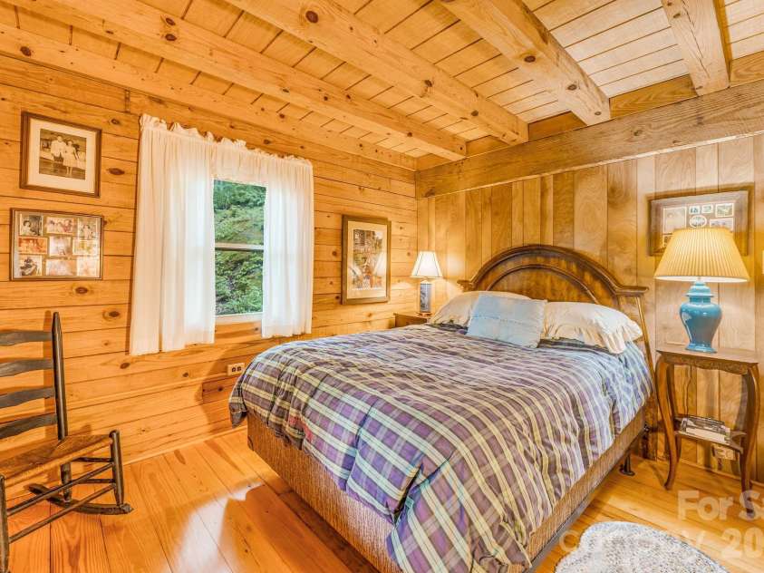 51 Spruce Street, Maggie Valley, NC 28751.  MLS# CAR4378166, YatesRealty ID 21979. 