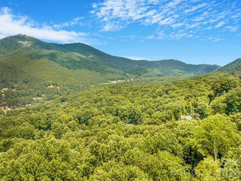 51 Spruce Street, Maggie Valley, NC 28751.  MLS# CAR4378166, YatesRealty ID 21979. 