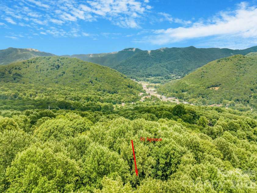51 Spruce Street, Maggie Valley, NC 28751.  MLS# CAR4378166, YatesRealty ID 21979. 