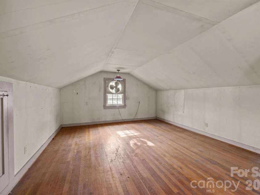 911 Long ES Street, Salisbury, NC 28144.  MLS# CAR4350433, YatesRealty ID 2198. 