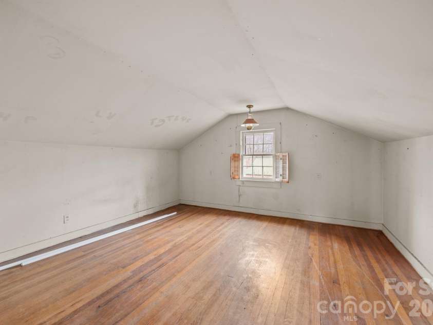 911 Long ES Street, Salisbury, NC 28144.  MLS# CAR4350433, YatesRealty ID 2198. 
