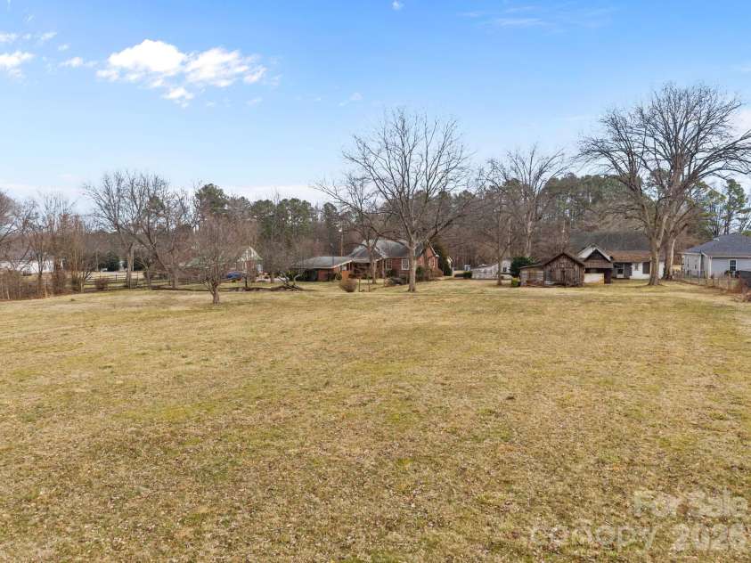 911 Long ES Street, Salisbury, NC 28144.  MLS# CAR4350433, YatesRealty ID 2198. 