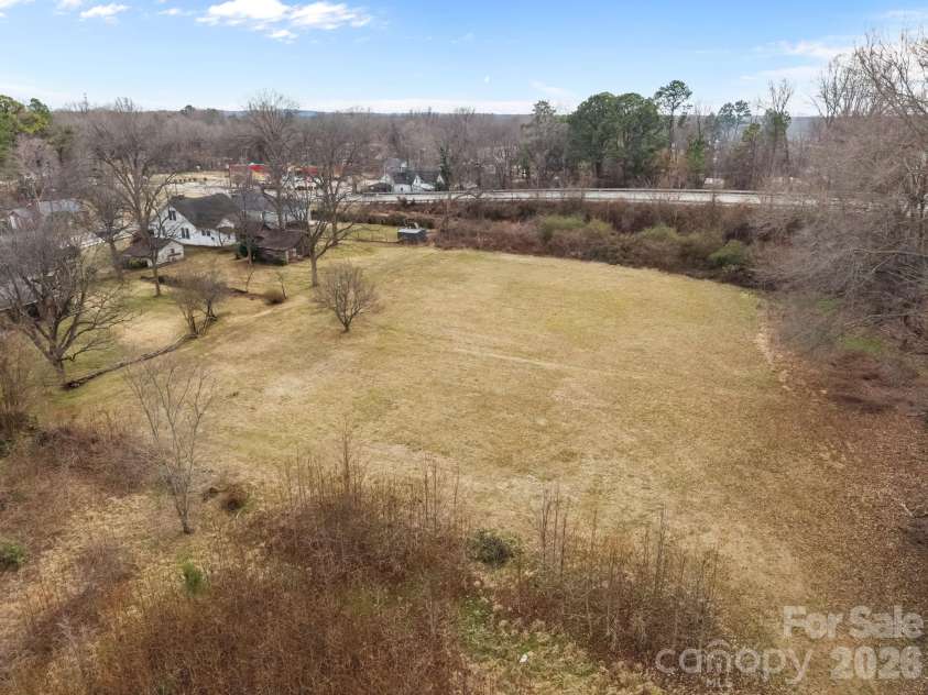 911 Long ES Street, Salisbury, NC 28144.  MLS# CAR4350433, YatesRealty ID 2198. 