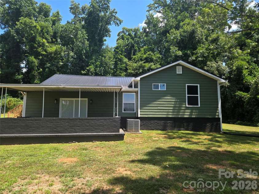 240 Court Street, Rutherfordton, NC 28139.  MLS# CAR4415105, YatesRealty ID 21981. 