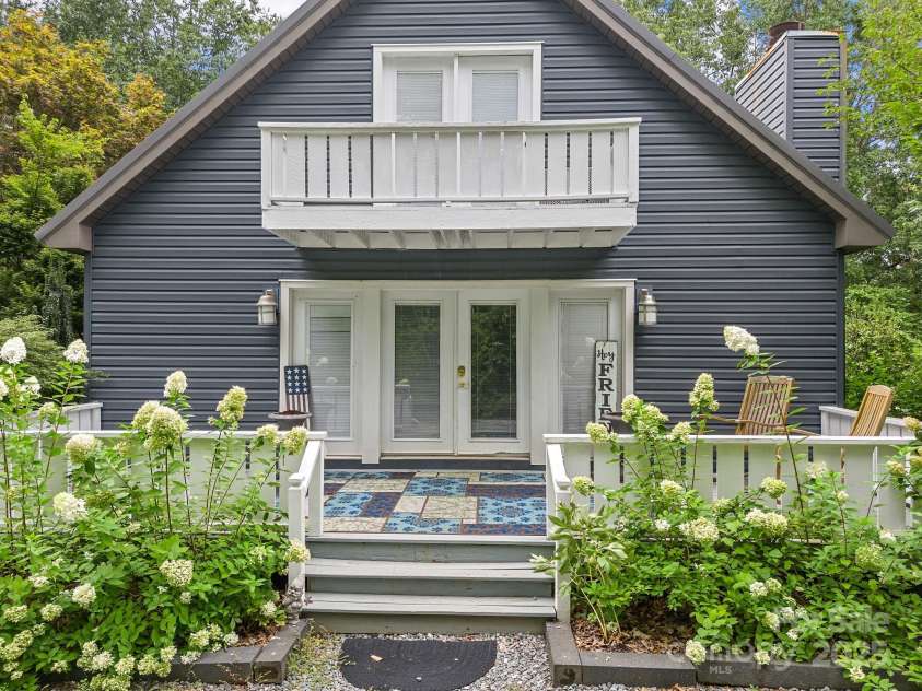 192 Shady Lane, Mill Spring, NC 28756.  MLS# CAR4265983, YatesRealty ID 21984. 