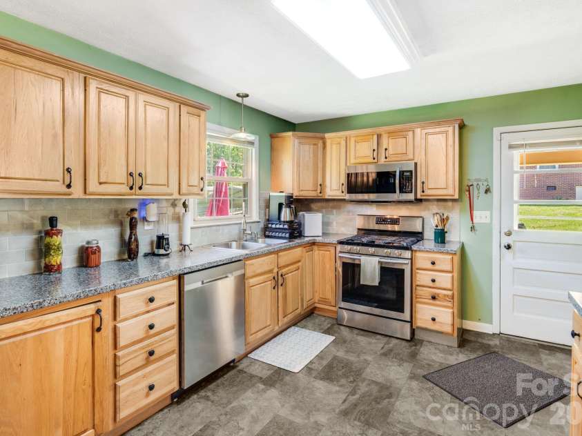 458 Beach Drive, Hendersonville, NC 28792.  MLS# CAR4379104, YatesRealty ID 21984. 