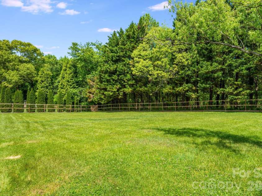 458 Beach Drive, Hendersonville, NC 28792.  MLS# CAR4379104, YatesRealty ID 21984. 