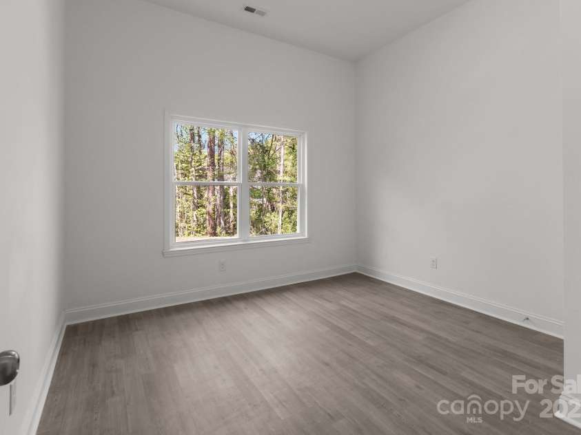 869 Kathryn Drive, Concord, NC 28025.  MLS# CAR4243081, YatesRealty ID 21985. 