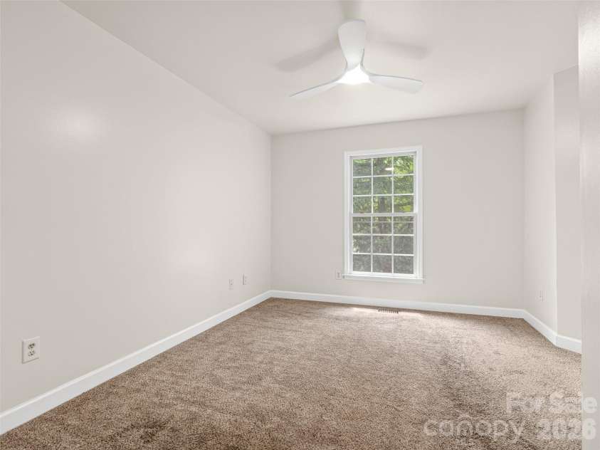 19 Stone Cottage Road, Asheville, NC 28806.  MLS# CAR4373393, YatesRealty ID 21986. 