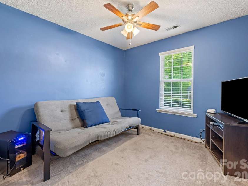 5821 Rowan Way, Charlotte, NC 28214.  MLS# CAR4380233, YatesRealty ID 21987. Bedroom 3 /Flex Room with Closet 