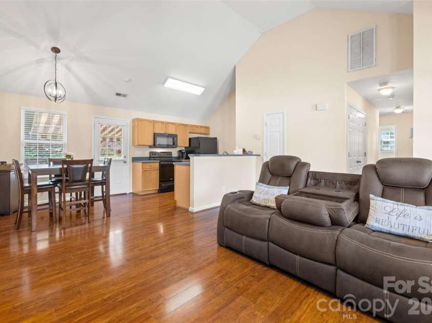 5821 Rowan Way, Charlotte, NC 28214.  MLS# CAR4380233, YatesRealty ID 21987. Family Room Open to Kitchen
