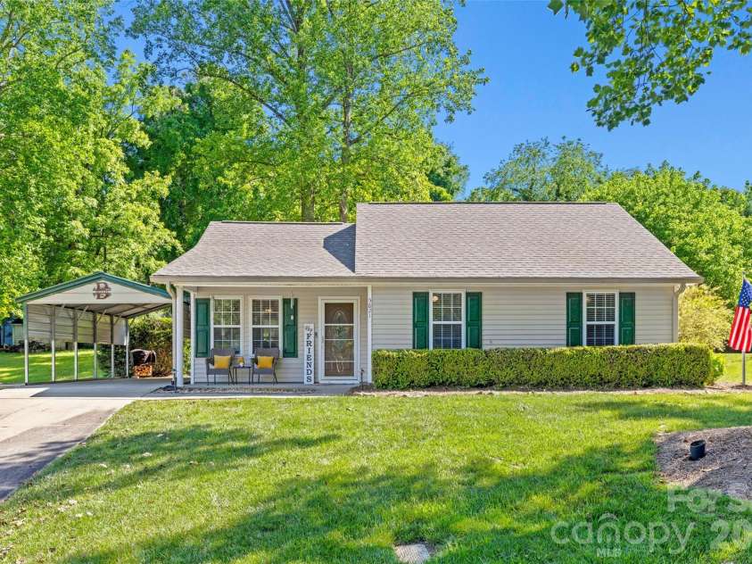 5821 Rowan Way, Charlotte, NC 28214.  MLS# CAR4380233, YatesRealty ID 21987. Front of House 