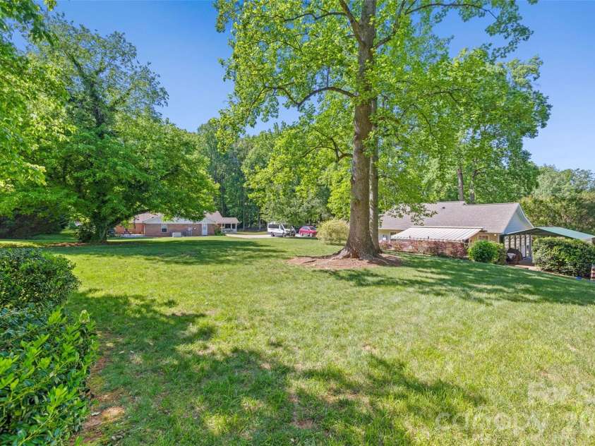 5821 Rowan Way, Charlotte, NC 28214.  MLS# CAR4380233, YatesRealty ID 21987. Rear View of Back Yard