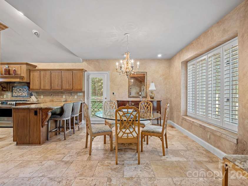 5915 Mamolake Road, Charlotte, NC 28270.  MLS# CAR4252999, YatesRealty ID 21987. 