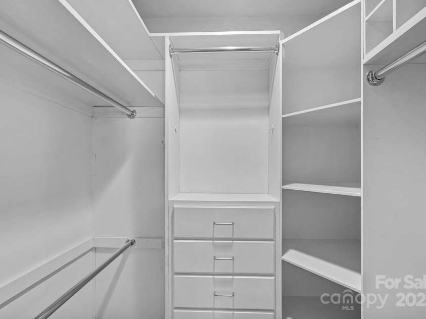 5915 Mamolake Road, Charlotte, NC 28270.  MLS# CAR4252999, YatesRealty ID 21987. 