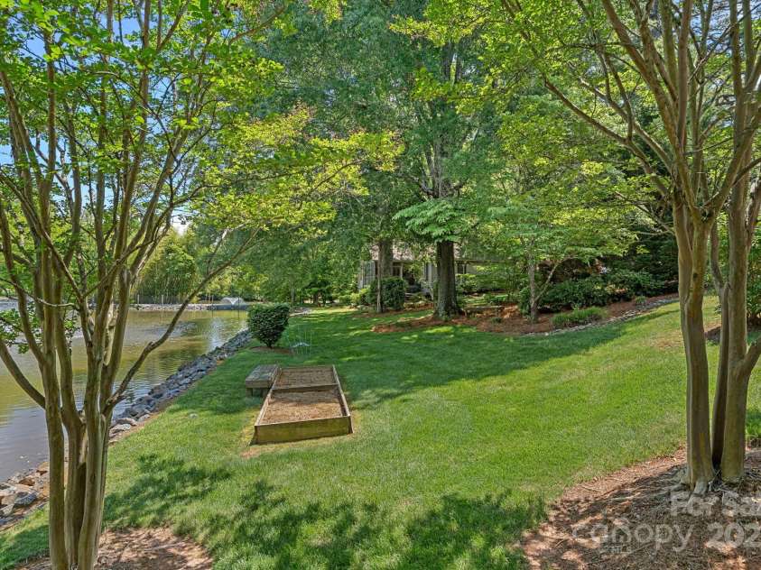 5915 Mamolake Road, Charlotte, NC 28270.  MLS# CAR4252999, YatesRealty ID 21987. 