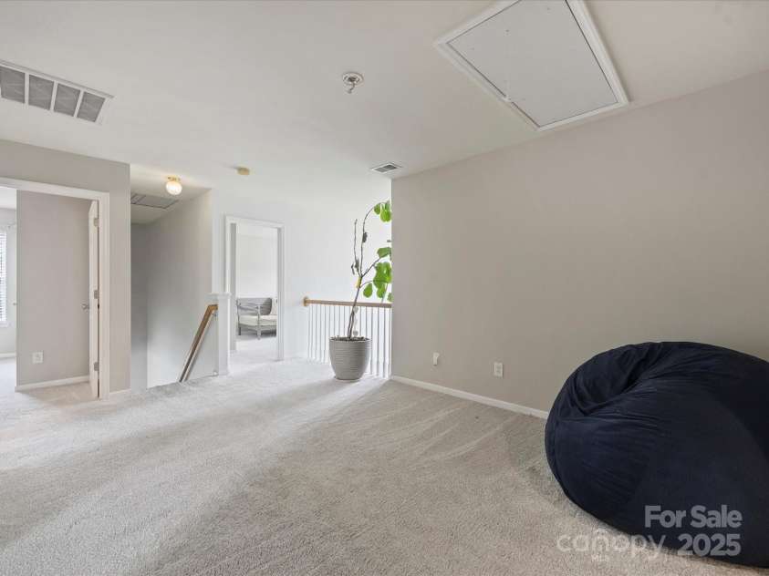 11332 Anna Rose Road, Charlotte, NC 28273.  MLS# CAR4269537, YatesRealty ID 21988. Upper Loft