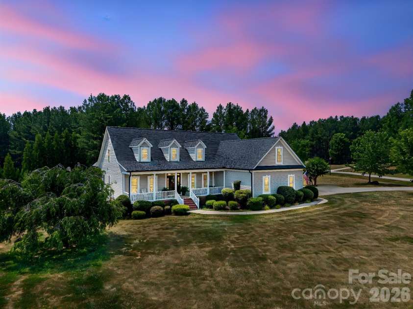3020 Ridge Court, Lincolnton, NC 28092.  MLS# CAR4398581, YatesRealty ID 21989. 