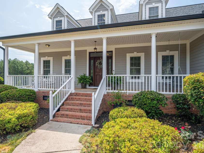 3020 Ridge Court, Lincolnton, NC 28092.  MLS# CAR4398581, YatesRealty ID 21989. 