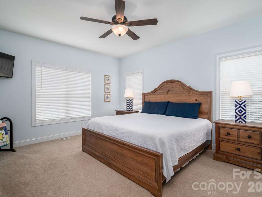 3020 Ridge Court, Lincolnton, NC 28092.  MLS# CAR4398581, YatesRealty ID 21989. 