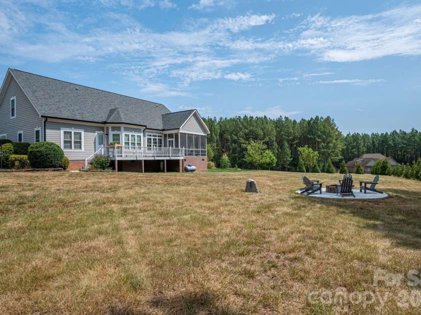 3020 Ridge Court, Lincolnton, NC 28092.  MLS# CAR4398581, YatesRealty ID 21989. 