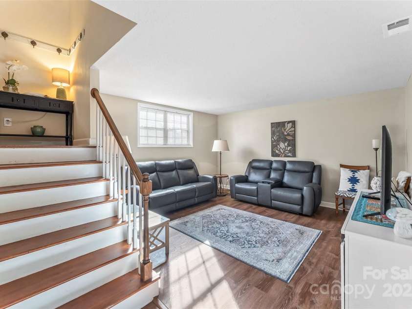 75 Laurelwood Drive, Marion, NC 28752.  MLS# CAR4323114, YatesRealty ID 21989. 