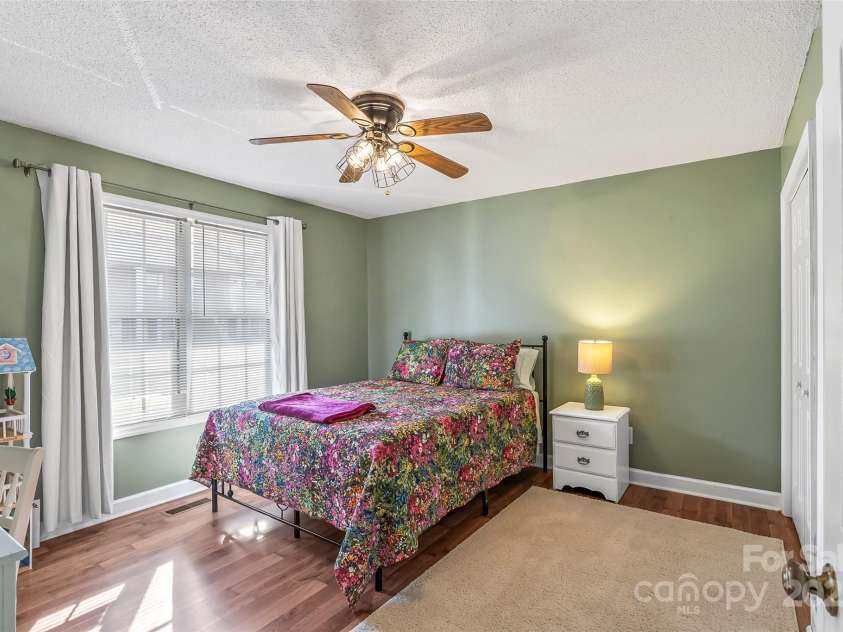 75 Laurelwood Drive, Marion, NC 28752.  MLS# CAR4323114, YatesRealty ID 21989. 