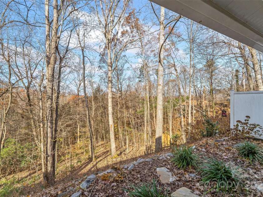 75 Laurelwood Drive, Marion, NC 28752.  MLS# CAR4323114, YatesRealty ID 21989. 