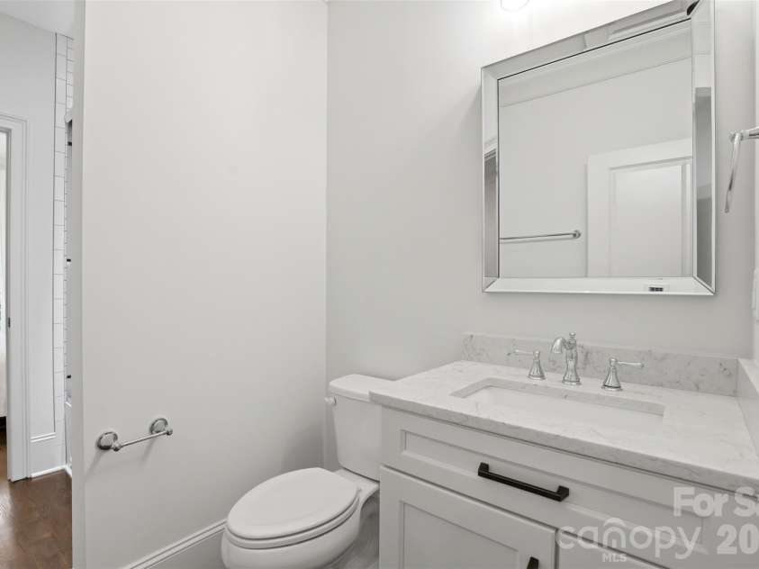 2510 Gleneagles Drive, Gastonia, NC 28056.  MLS# CAR4379386, YatesRealty ID 21990. 