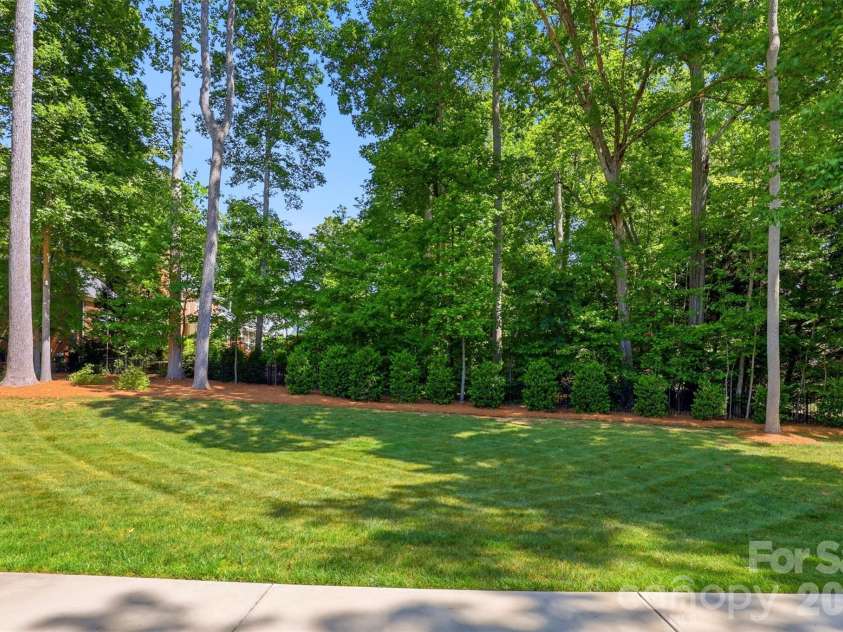 2510 Gleneagles Drive, Gastonia, NC 28056.  MLS# CAR4379386, YatesRealty ID 21990. 