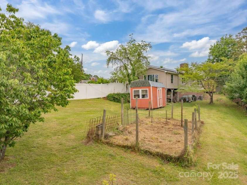 804 Rostan Street, Valdese, NC 28690.  MLS# CAR4253954, YatesRealty ID 21990. 