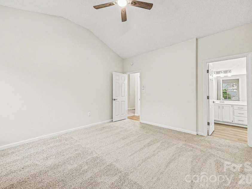 150 Ashford Hollow Lane, Mooresville, NC 28117.  MLS# CAR4336198, YatesRealty ID 21991. 
