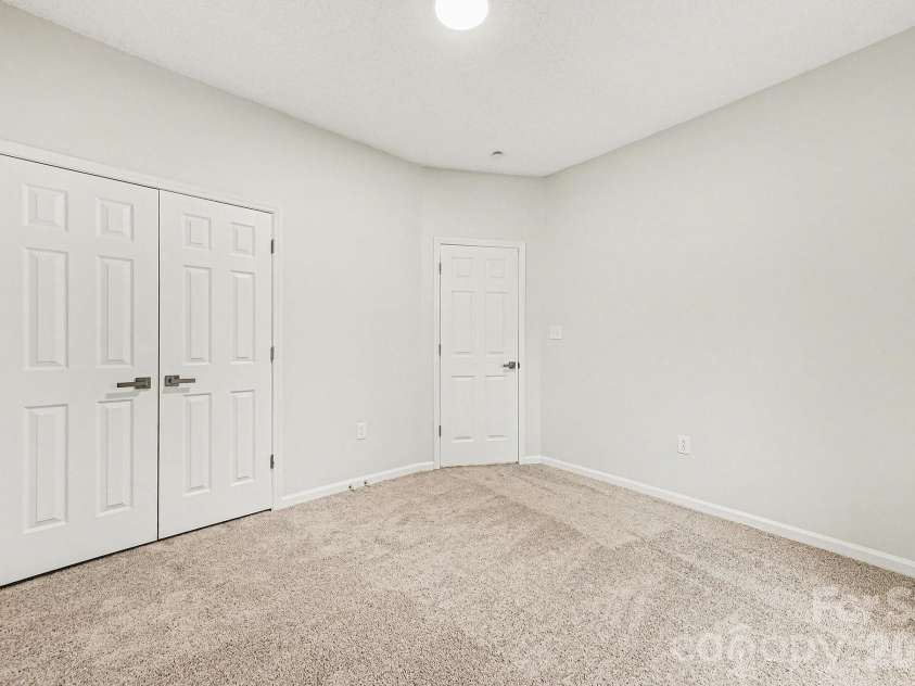 150 Ashford Hollow Lane, Mooresville, NC 28117.  MLS# CAR4336198, YatesRealty ID 21991. 