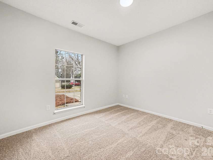150 Ashford Hollow Lane, Mooresville, NC 28117.  MLS# CAR4336198, YatesRealty ID 21991. 
