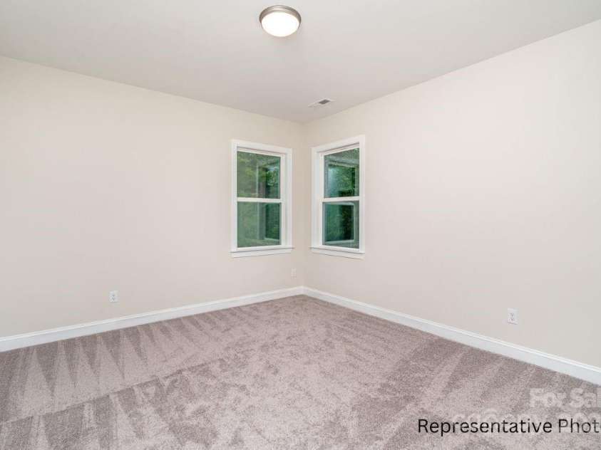 20396 Queens Street, Cornelius, NC 28031.  MLS# CAR4259458, YatesRealty ID 21991. 