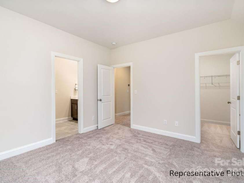 20396 Queens Street, Cornelius, NC 28031.  MLS# CAR4259458, YatesRealty ID 21991. 