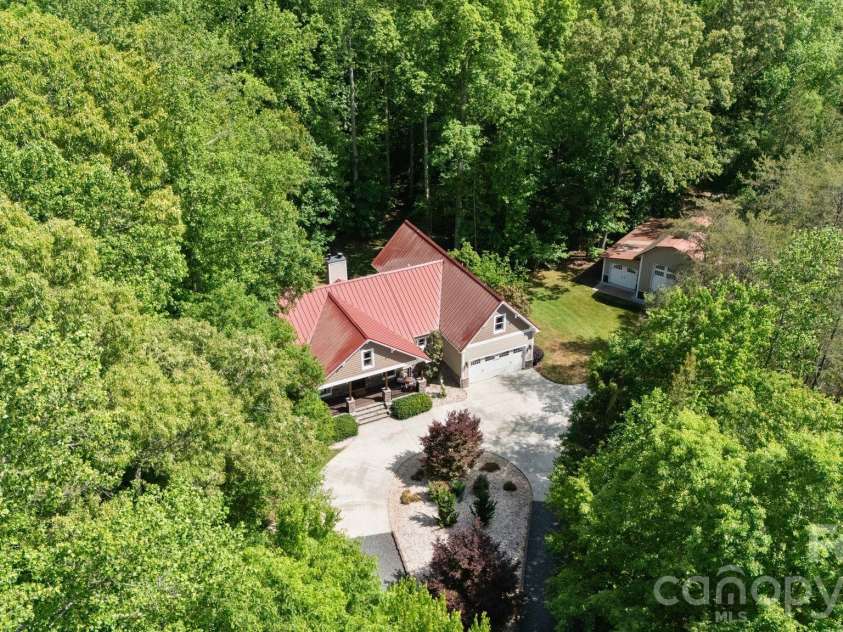 2599 Highway 557 Highway, Clover, SC 29710.  MLS# CAR4371727, YatesRealty ID 21992. 