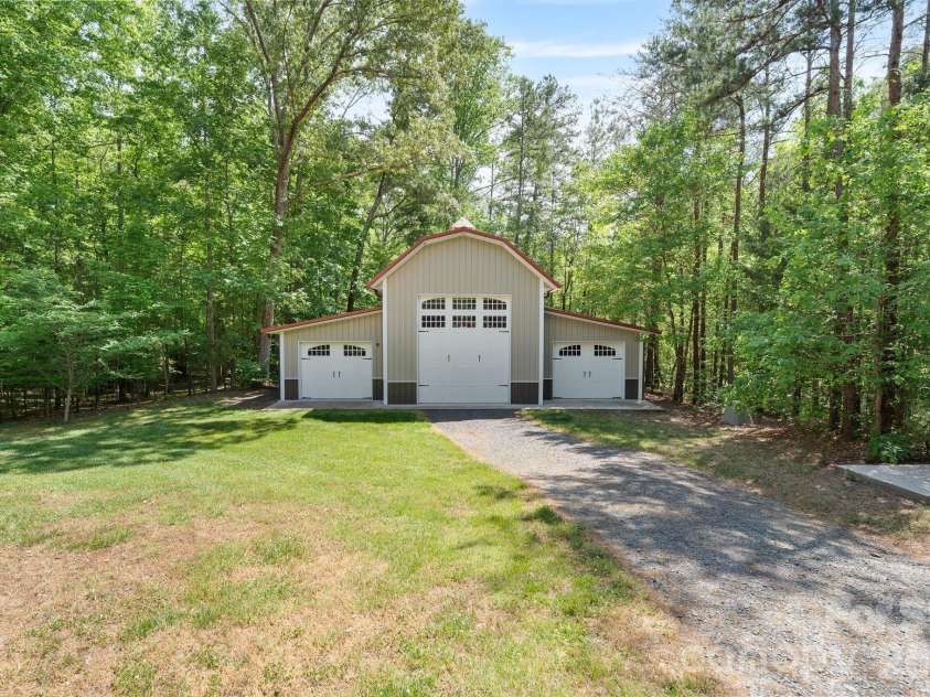 2599 Highway 557 Highway, Clover, SC 29710.  MLS# CAR4371727, YatesRealty ID 21992. 