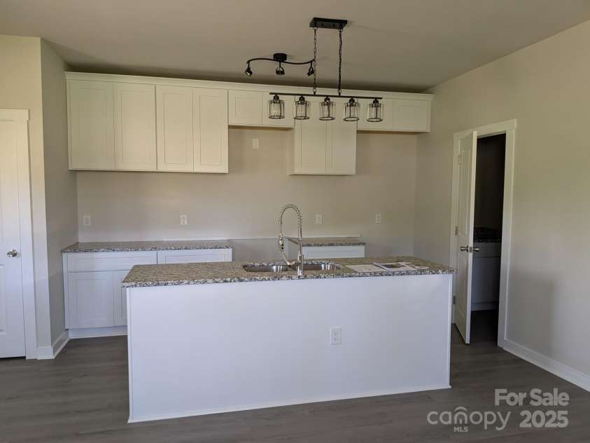 1506 7th Street, Statesville, NC 28677.  MLS# CAR4191847, YatesRealty ID 21994. 